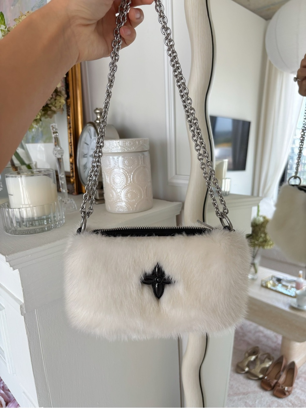 SMFK White Faux Fur Shoulder Bag Black Cross Logo Silver Chain Y2K Fuffy bag